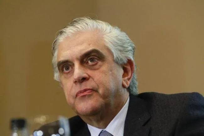 Petraglia tenta obter um ano a mais de mandato no Atlético (Foto: Daniel Castellano / Gazeta do Povo)