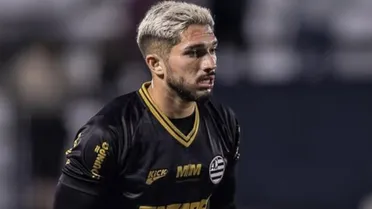 Ex-Coritiba, volante Andrey é anunciado por nova SAF brasileira