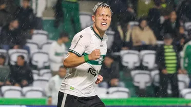 Em nova posição, Frizzo volta a marcar pelo Coritiba após longo jejum