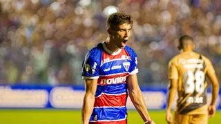 Bento falha e Athletico perde a liderança em Fortaleza