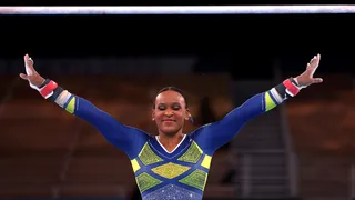 Rebeca Andrade faz história e conquista a inédita prata na ginástica artística