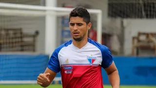 Paraná Clube encaminha a chegada de pacotão de reforços