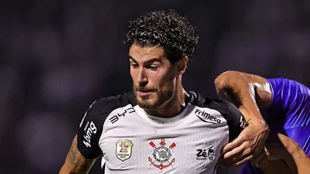 Coritiba esbarra em salários e desiste de dupla do Corinthians