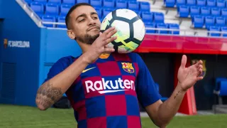 Ex-Corinthians, Barcelona e Paraná marca golaço em estreia por clube da Série A