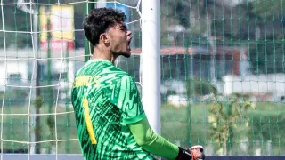 Ex-Athletico, Bruninho Samudio faz defesas espetaculares em título da seleção
