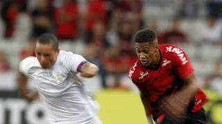 Paraná pede troca de árbitro de jogo com Athletico por causa de e-mail