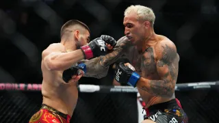 Bolso cheio! Confira os salários dos principais lutadores do UFC 317