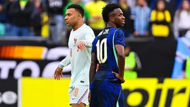 Mbappé dá aula a Vini Jr. e seleção junta cacos antes da Copa do Mundo