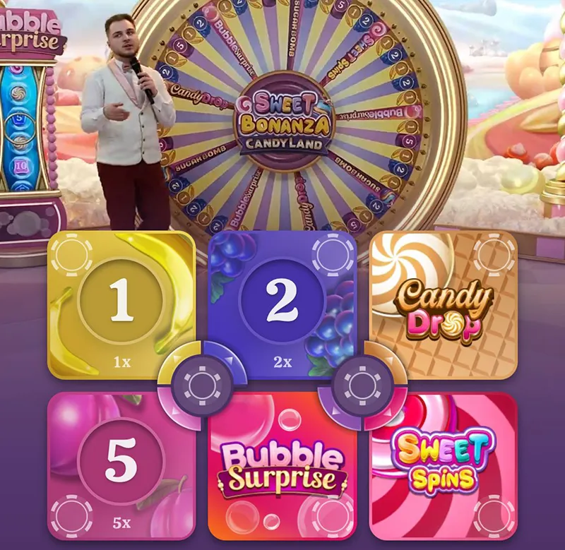 Game show de cassino ao vivo Sweet Bonanza com apresentador em frente a roleta de prêmios.
