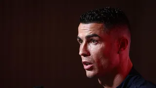 Cristiano Ronaldo terá de depor por gesto obsceno após gritos de “Messi”