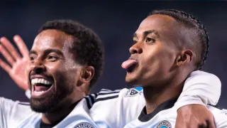 Athletico aposta alto e encaminha novo alvo colombiano