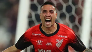 Destaque revela bastidores da arrancada do Athletico à Série A
