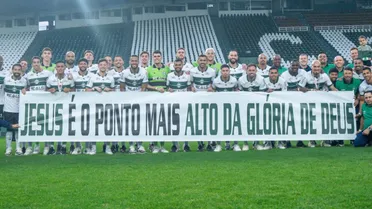 Provocou o Athletico? Coritiba gera polêmica com foto da festa do título