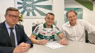 Coritiba anuncia Bruno Gomes, emprestado pelo Internacional