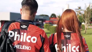 Athletico presenteia irmãos agredidos em terminal de Curitiba