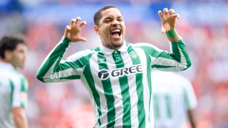 Vitor Roque marca duas vezes em goleada do Betis na Copa do Rei; veja os gols