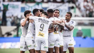 Palmeiras joga mal, é displicente e perde para o Santos após fracasso na Libertadores