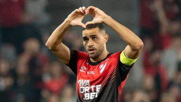 Rodada ajuda, e Athletico mantém liderança da Série B