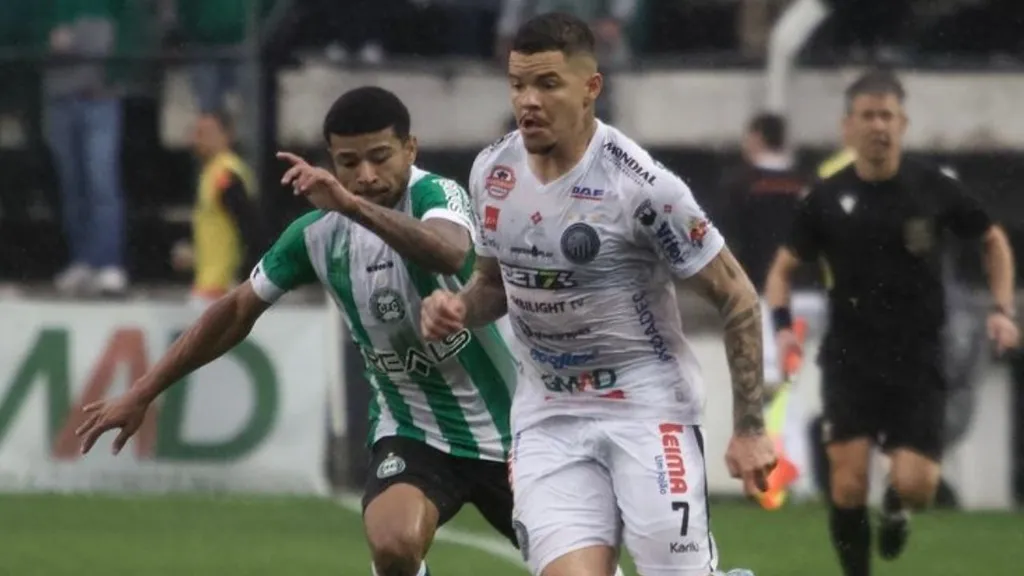 athletico-massacrou-coritiba-virada