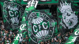 Coritiba bate marca expressiva e ganha força para o acesso