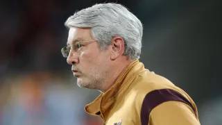 A aura negativa de Petraglia continua afundando o Athletico