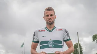 Zagueiro Henrique, do Coritiba, é registrado no BID da CBF