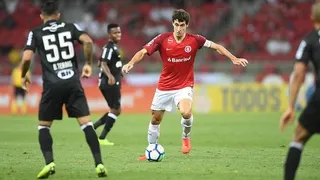 Rodrigo Dourado admite sondagens e não descarta deixar o Internacional