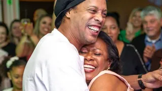 Mãe de Ronaldinho Gaúcho, Dona Miguelina morre vítima da covid-19
