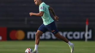 Brasil faz primeiro treino em Lima para encarar o Peru; veja a escalação provável