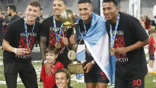 Jogadores do Athletico comemoram título do Paranaense; veja vídeos e fotos