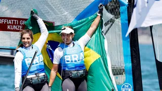 Martine Grael e Kahena Kunze faturam o ouro e são bicampeãs olímpicas