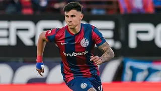 Athletico abre negociações por centroavante do San Lorenzo