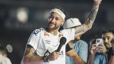 Neymar manda recado aos torcedores antes de Coritiba e Santos