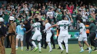 Coritiba escapa da queda, mas precisa virar a chave e voltar a ser grande