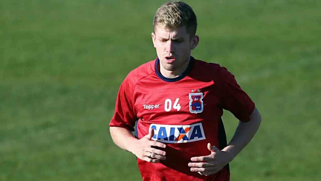 caio-henrique-parana-clube-serie-a
