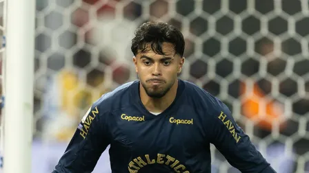 Athletico supera Bahia com milagre do goleiro e volta a vencer no Brasileirão