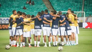 Jogador morre após passar mal em treinamento de time da Bahia