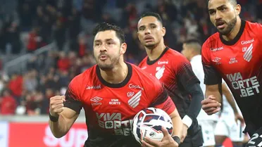 Athletico supera clima tenso, início desastroso e vence o Remo de virada