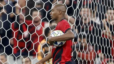 Incansável e cerebral, Fernandinho é imprescindível ao Athletico