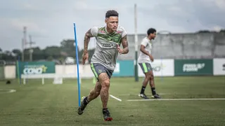 Morínigo comenta volta de Neilton ao Coxa após oito meses: “Seguir trabalhando”