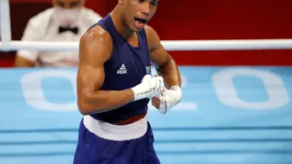 Hebert Conceição vence por nocaute e conquista medalha de ouro no boxe