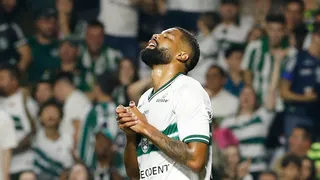 Athletico foi castigado pela indiferença e o Coritiba pela pouca objetividade