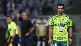 Abel Ferreira tem direito de jogar na retranca e todos temos direito à opinião sobre isso