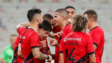 Athletico goleia o PSTC e reassume liderança do Estadual