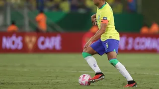 Casemiro lamenta retranca da Venezuela e pede calma com Diniz