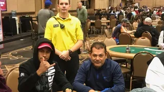A um ano da Copa, Neymar já está no Mundial. Mas de poker!