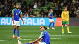 Marta anuncia despedida da Copa e chora em eliminação do Brasil
