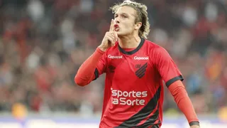 Canobbio completa 100 jogos pelo Athletico, mas vive jejum