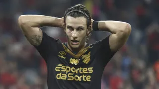 Athletico bombardeia o Fortaleza, mas só empata e segue sem vencer na Ligga Arena