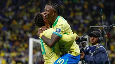 Carlo Ancelotti estreia no Brasil com vitória sobre o Paraguai e vaga na Copa do Mundo